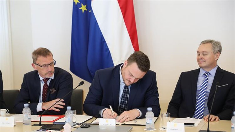 Memorandum potpisan u Vladi: Vratiti dopuštena prekoračenja kao dominantan proizvod
